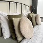 Spoor 1 Met Jacuzzi Дом отдыха *