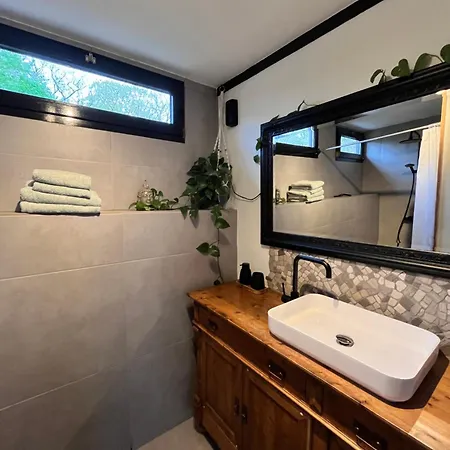 Spoor 1 Met Jacuzzi & Spoor 2 Met Wellness بيت للعطل فالفيك