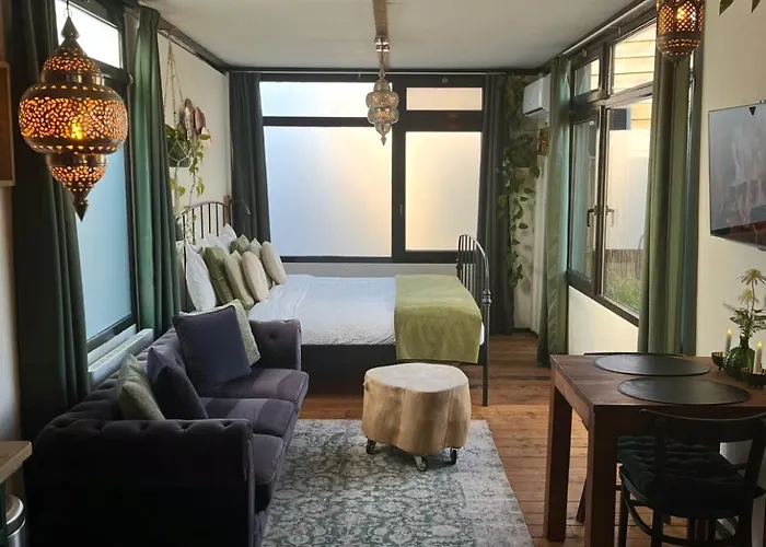 Spoor 1 Met Jacuzzi & Spoor 2 Met Wellness