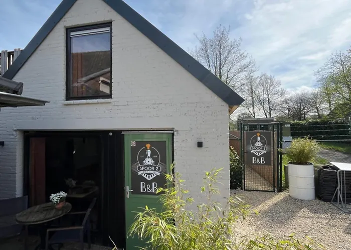 Spoor 1 Met Jacuzzi & Spoor 2 Met Wellness * Waalwijk